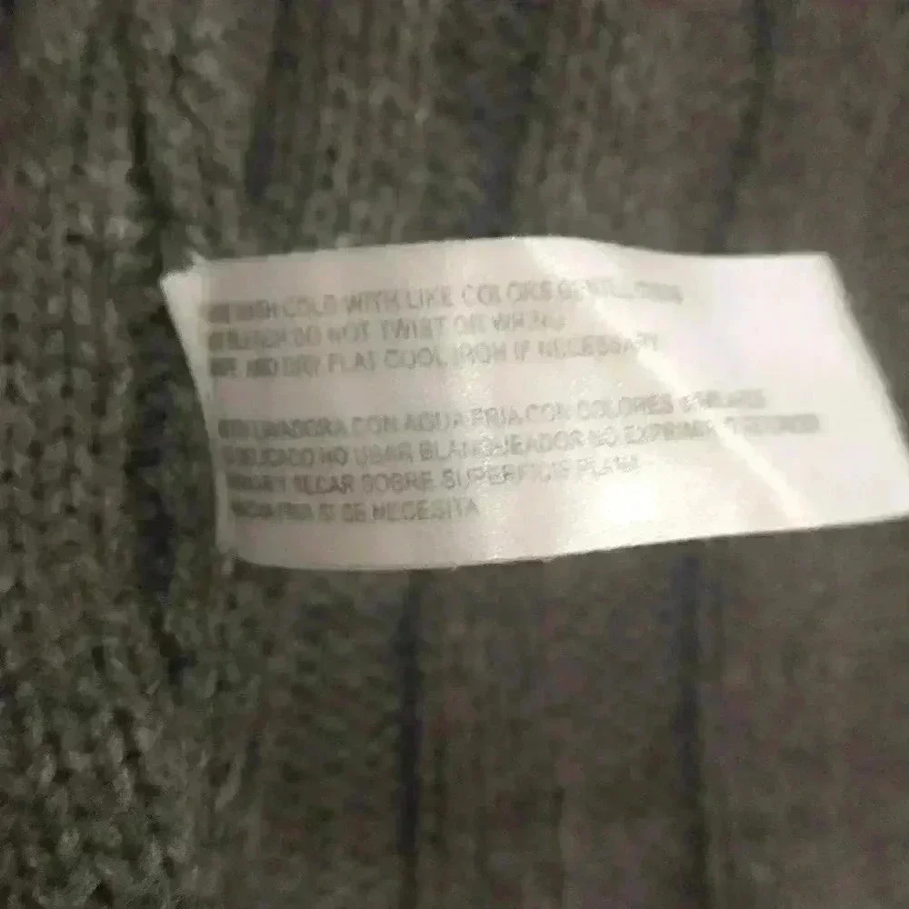 Carolyn Taylor Cardigan Sweater - Picture 9 of 9